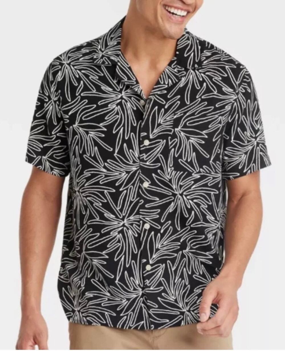 Goodfellow The Vacay Collection Short Sleeve Button-Up Shirt Black Foliage L